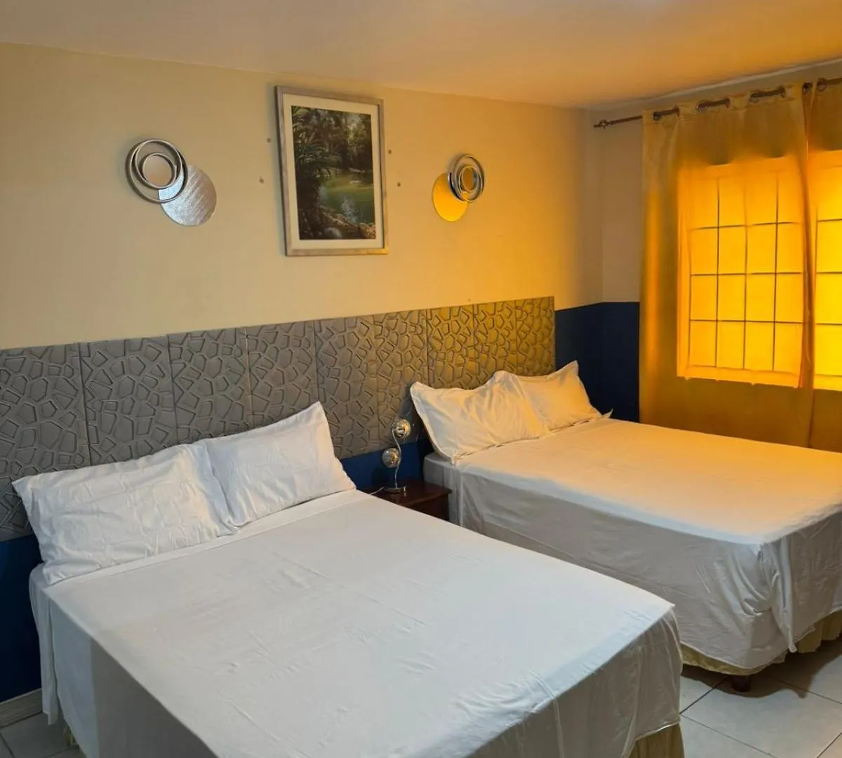 Aparthotel Pearl Of The City Tropical Pearl Kingston